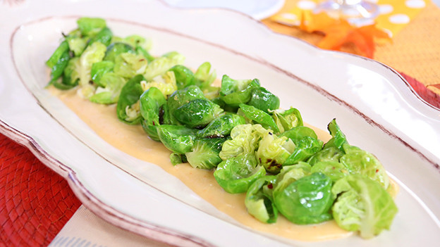 Skillet brussels sprouts with lemon sauce