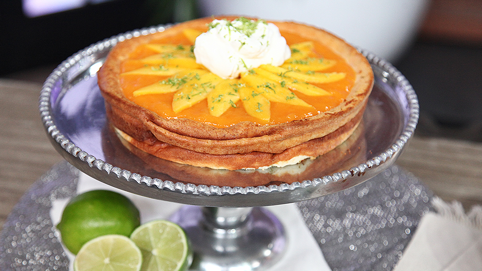 Swedish cheesecake with mango and lime